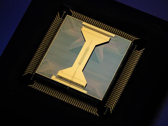 The core of Quantinuum´s H1 quantum computer system.