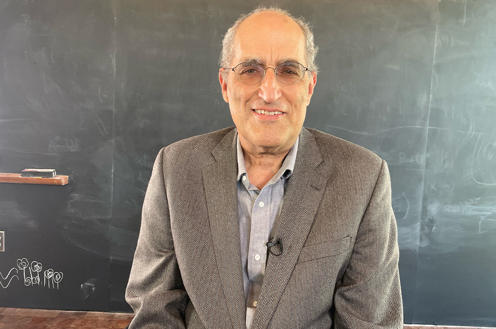 Edward Witten gave the masterclass about the thermodynamics of black holes.