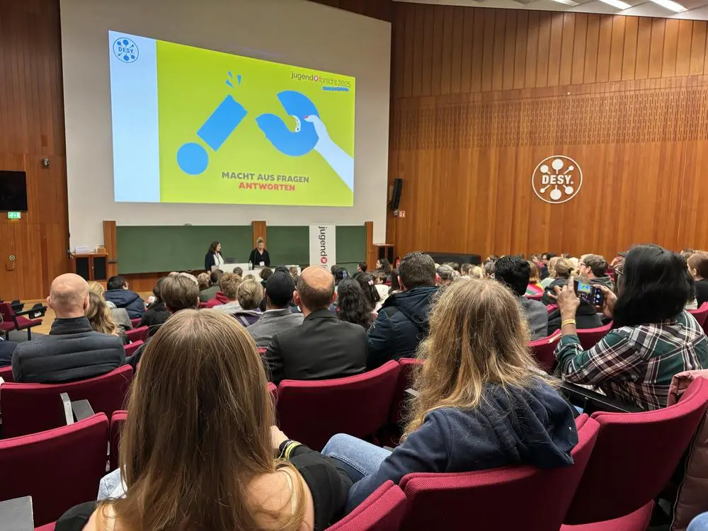 Foto von der Preisverleihung im DESY-Hörsaal.