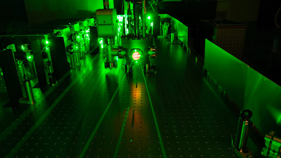 Photo of the amplifier stage of the KALDERA laser system