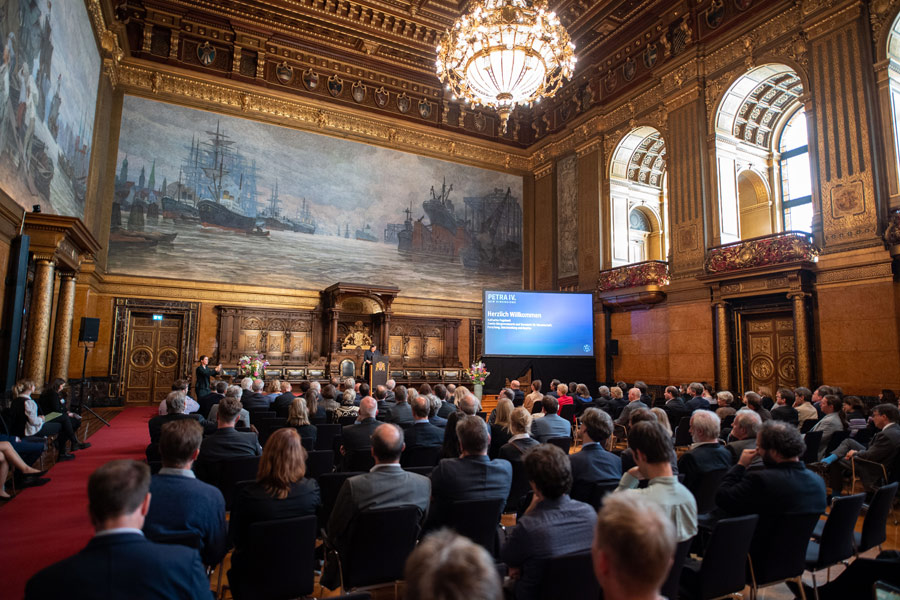 Photo of the town hall's ceremonial hall