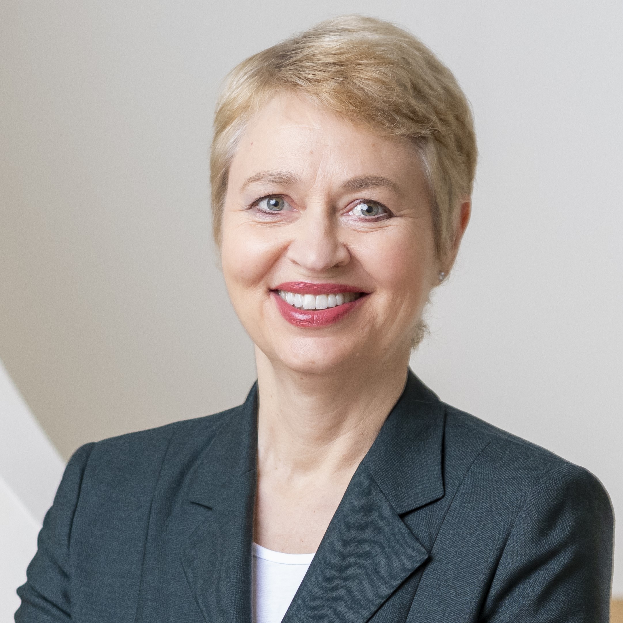 Portrait of Beate Heinemann Portrait of Beate Heinemann