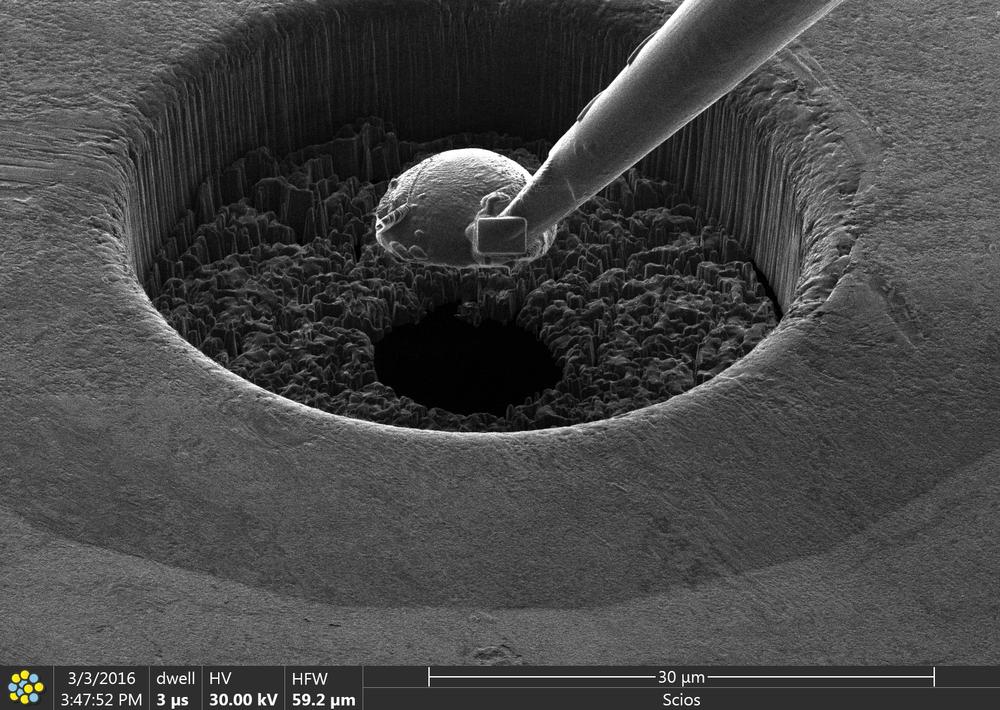 Labor-Gerät zum Erzeugen von Druckverhältnissen wie im Erdinneren.